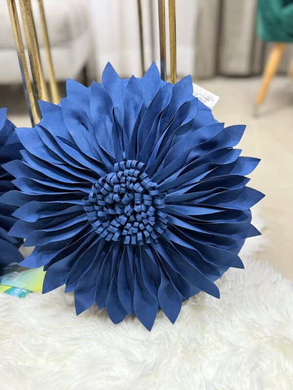 Cojín tipo Flor Azul Fuerte